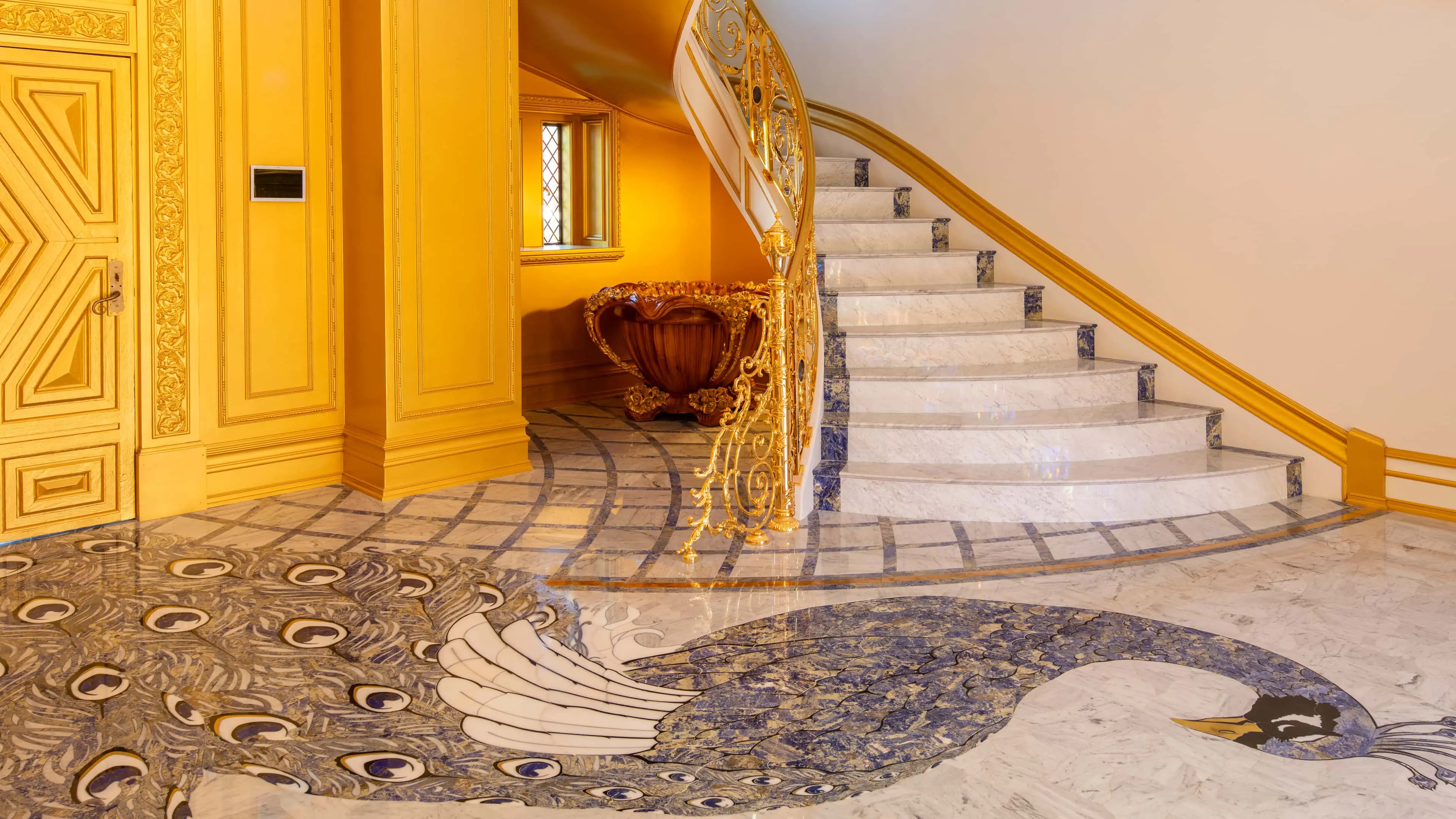 costswold_mansion_image