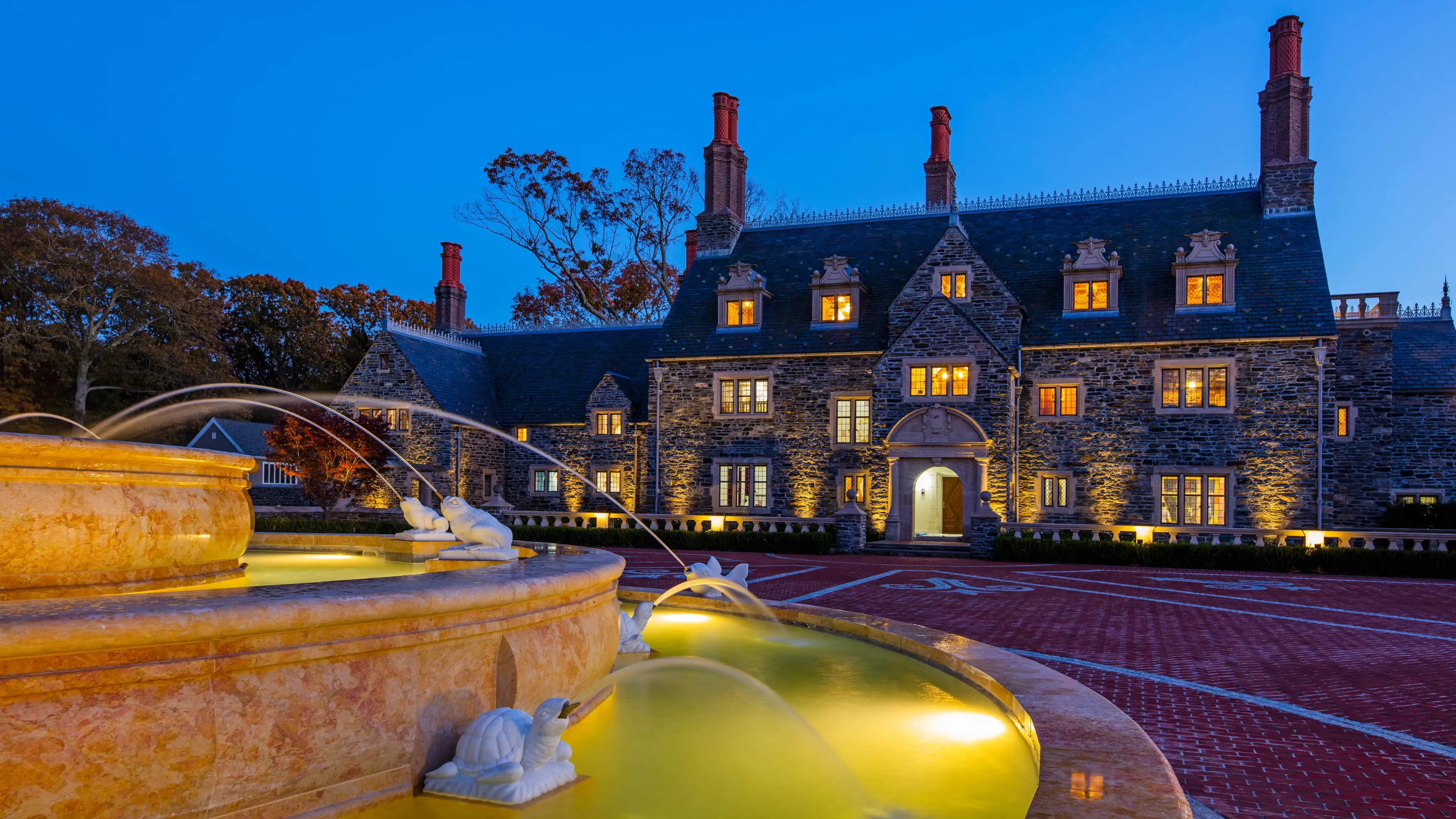 costswold_mansion_image