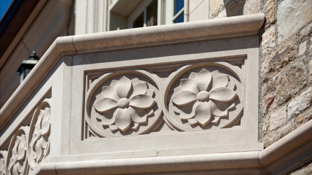 le_chateau_image_tray_image